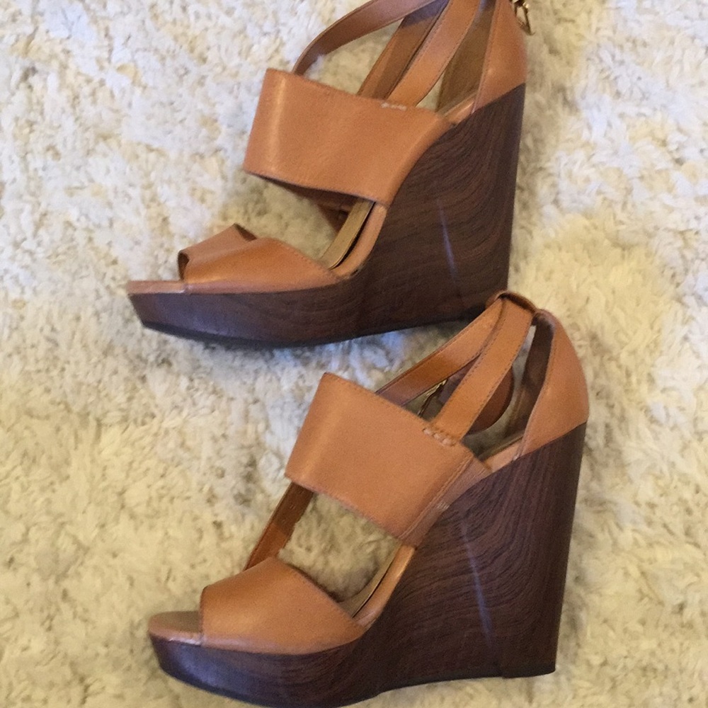 Gianni Bini Wedges